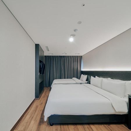 בוסאן Hotel Aqua Palace מראה חיצוני תמונה