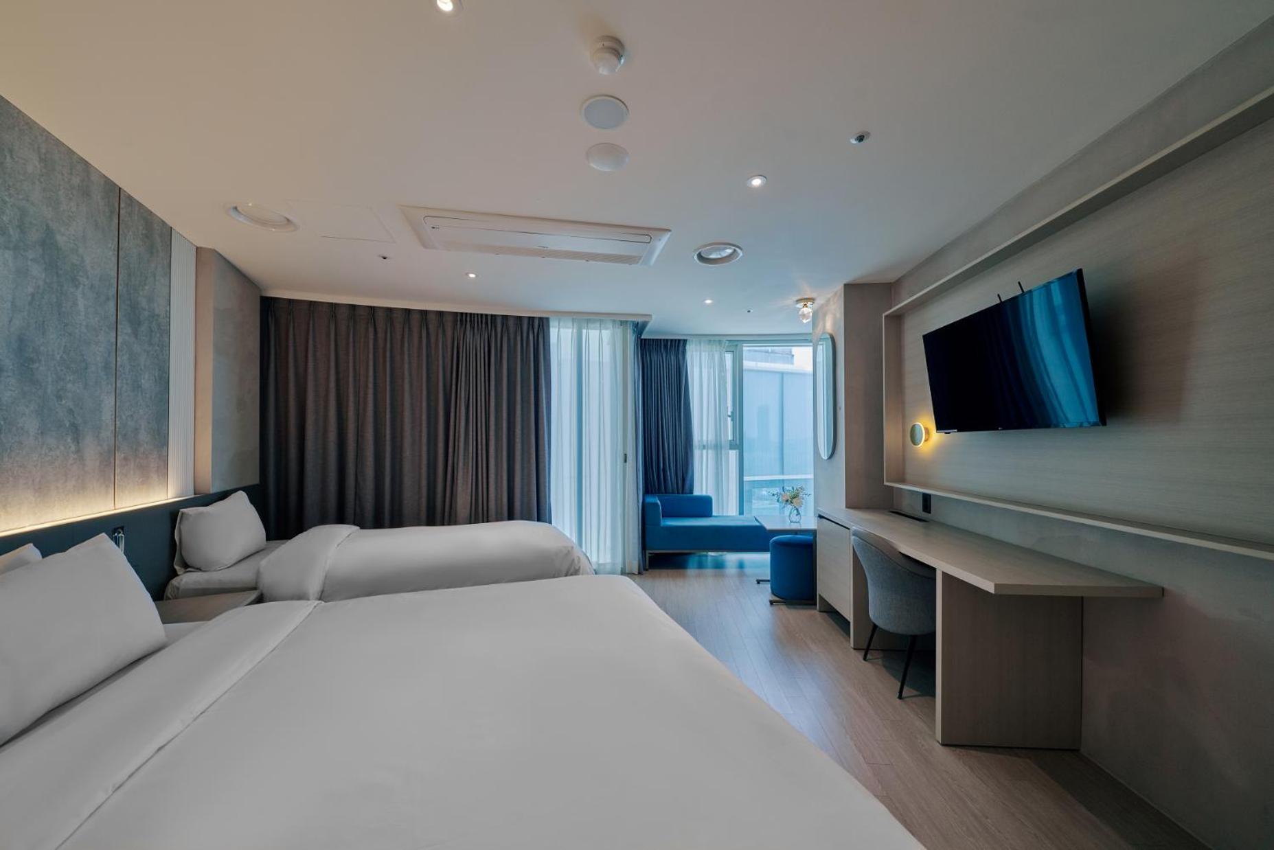 בוסאן Hotel Aqua Palace מראה חיצוני תמונה